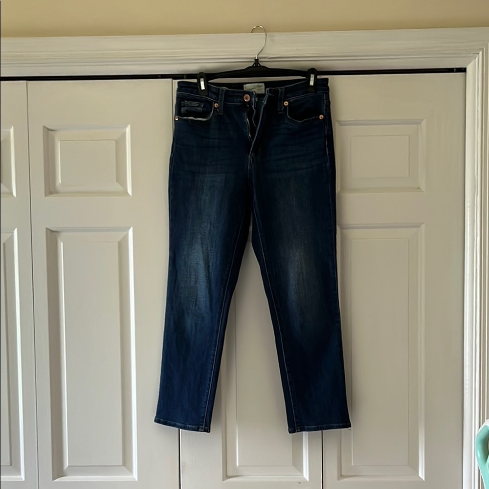 Universal  Thread High Rise Slim Straight Jeans